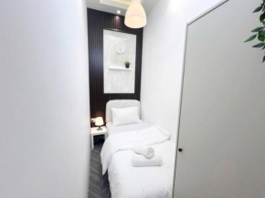 The Junction Partition Room In Barsha Heights